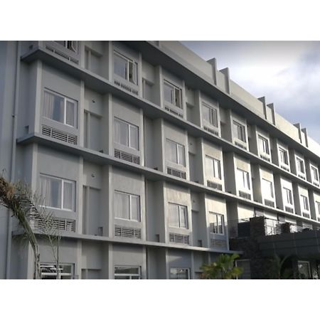 邦板牙迈达温德姆酒店 圣费尔南多 外观 照片
